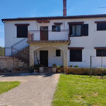 Giardin *** Apartment
