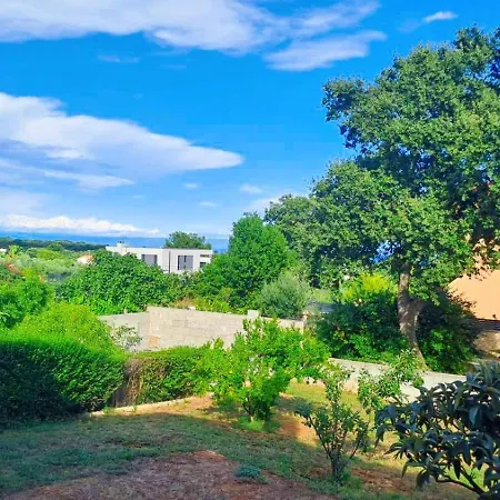 Giardin *** Apartment