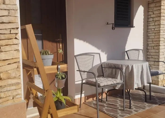 Giardin *** * Ližnjan