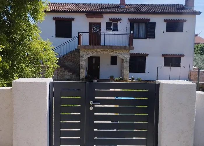 Lejlighed Giardin *** *