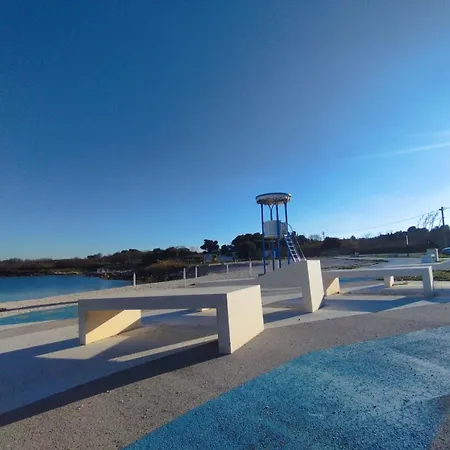 Apartamento Giardin ***