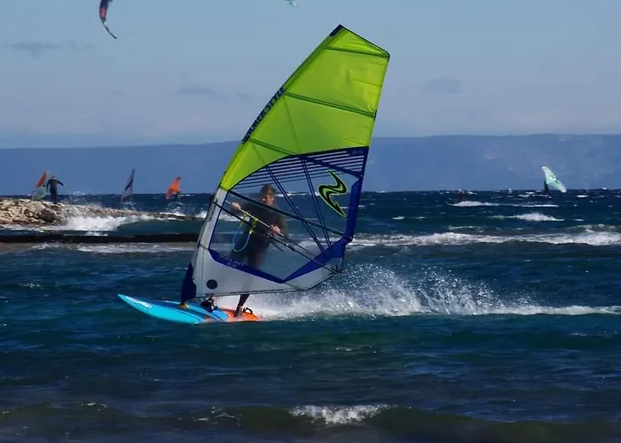 Giardin *** 아파트 Ližnjan