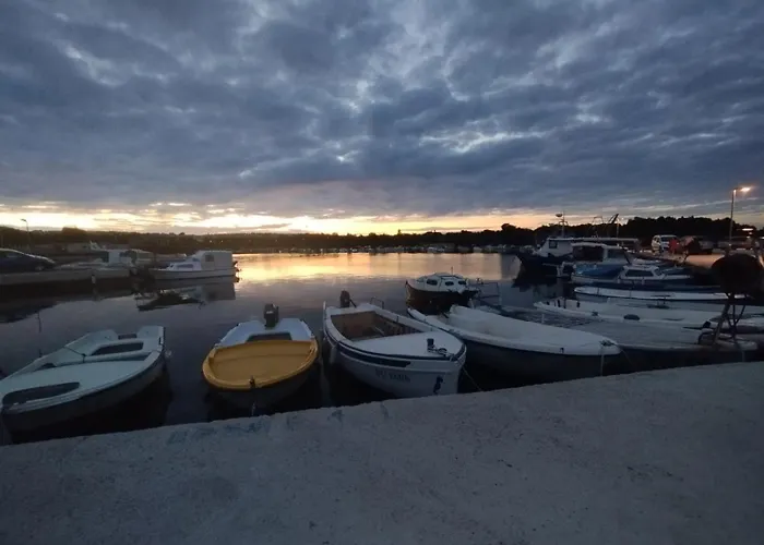 Giardin *** * Ližnjan