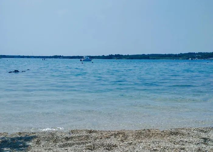 Giardin *** Apartamento Ližnjan