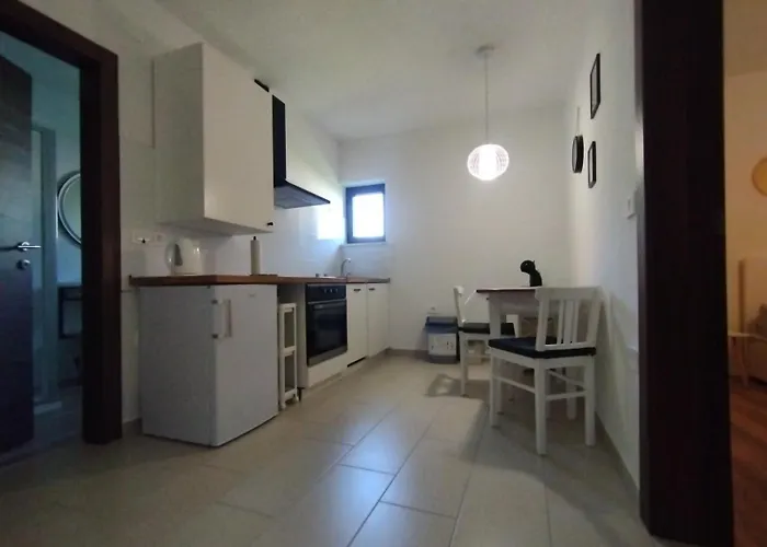 Giardin *** Apartamento *