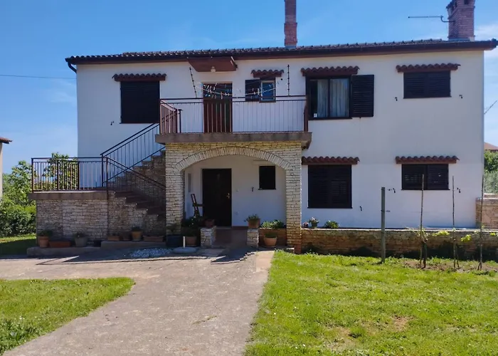 Giardin *** Apartamento